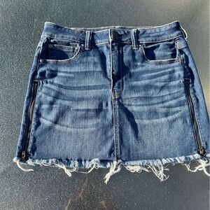 American Eagle hi-rise mini next level stretch skirt size 10